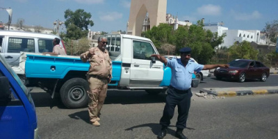 مدير شرطة التواهي يدشن حملة لتنظيم حركة المرور وفتح شوارع في المديرية 