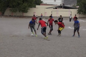 الهلال الأحمر الإماراتي يرعى بطولة دوري "شهداء حي الكبسة" بالمعلا لكرة القدم