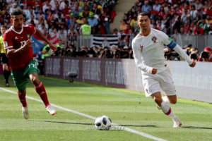 نجم عربي يرافق رونالدو في قائمة أسرع لاعبي المونديال