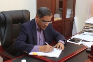 البحسني يوقع عقد دراسة مشروع تطوير كهرباء حضرموت حتى 2040م