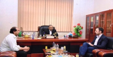 الرئيس الزُبيدي يستقبل السيد "روبرت جور أونس" رئيس اطباء بلا حدود في اليمن