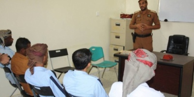 مدربين سعوديين يدشنون دورة تدريبية لشرطة السير بسقطرى