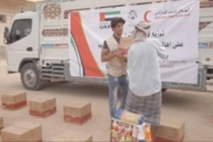 هلال الإمارات يقدم 12 ألف سلة غذائية لمديرية الدريهمي بالحديدة 