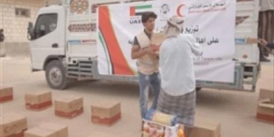 هلال الإمارات يقدم 12 ألف سلة غذائية لمديرية الدريهمي بالحديدة 