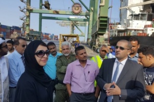 رئيس موانئ عدن يطلع وزيرة الشؤون التعاون الدولي الاماراتي على نشاط ميناء عدن