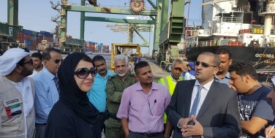 رئيس موانئ عدن يطلع وزيرة الشؤون التعاون الدولي الاماراتي على نشاط ميناء عدن