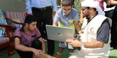 الهلال الأحمر الإماراتي يحقق أمنيات أطفال "ذوي الهمم" في عدن