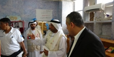 وفد من الهلال الاحمر الإماراتي يزور مكتبة الأطفال بعدن ويلتقي وزير الثقافة