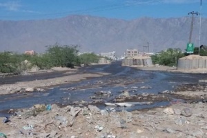 مواطنون،: مياه المجاري تغرق مديرية لودر في ابين 