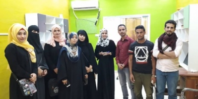 طلاب الصحافة والإعلام ينظمون زيارة علمية لإذاعة بندر عدن