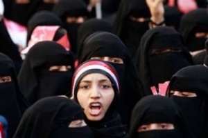 حرب الحوثي دمرت ماحققتة نساء اليمن لعقود وجعلتها ضحية مباشرة للانتهاكات المستمرة 