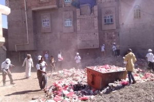 الجعبي مدير عام صندوق نظافة وتحسين في الضالع يتفقد عمال النظافة لليوم الثاني على التوالي 