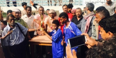 منتخب مدرسة الفجر يحرز بطولة الدوري المدرسي لكرة القدم لمدارس الشيخ عثمان .