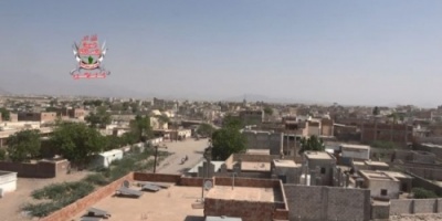 مليشيا الحوثي تدمر منازل المواطنيين في حي منظر الشعبي 