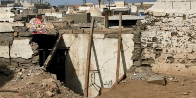 الميليشيات الحوثية تدمر منزل أحد المواطنين في التحيتا بقذائف الهاون 