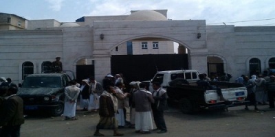 منظمات حقوقية تكشف عن اعتزام الحوثي إصدار أحكامٍ قاسية بحق 36 معتقلاً