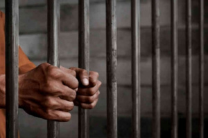 تصفية سجين شاهد على تورط قيادات حوثية بجرائم أخلاقية في إب