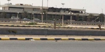 خراب هائل بمطار الحديدة وسببه الحوثي ! 