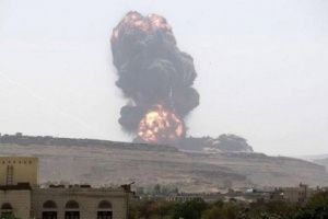 إنفجار مستودع حوثي سري لتخزين الاسلحة الثقيلة في الحديدة 