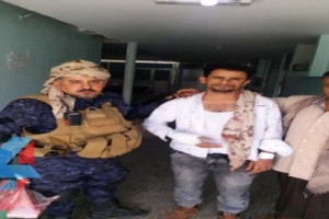 الإعلامي  ماجد الشعيبي يغادر مستشفى النصر متجها صوب مدينة عدن