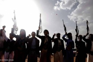 مليشيات الحوثي تعتقل القيادات المنهزمة.. وتجند الأفارقة