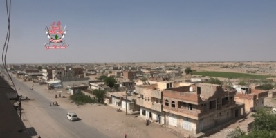 قصف حوثي يستهدف مواقع الوية  العمالقة في مديرية حيس جنوب الحديدة
