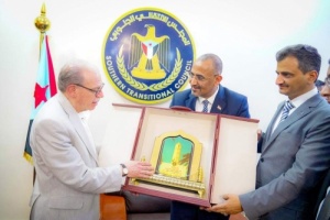الرئيس الزُبيدي : دولة الجنوب القادمة ستكون مدنية ديمقراطية تحتكم إلى المؤسسات