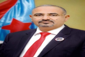 يحي غالب يشيد بالرئيس الزبيدي ويصف الشرعية بدخان سليط حارق 