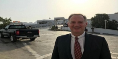 السفير الامريكي هانزل يزور عدن للمرة الاولى 