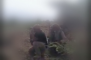 قائد اللواء ثاني صاعقة يتفقد المقاتلين  الابطال في الخطوط الامامية في جبهة باجة حجر شمال الضالع 