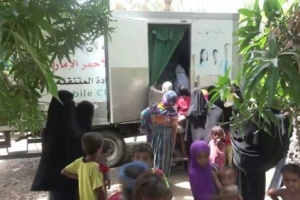العيادات الطبية المتنقلة التابعة للهلال الأحمر الإماراتي تواصل تقديم الخدمات الطبية للسكان في الدريهمي