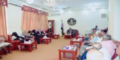 الرئيس الزُبيدي : المجلس الانتقالي لن يتخذ أي خطوة إلا بالرجوع للمختصين والمهنيين