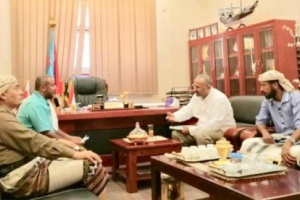 الرئيس الزبيدي يلتقي قائد جبهة ثرة ويشيد بالادوار البطولية لمديرية لودر 