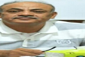 رئيس انتقالي حضرموت يجري اتصالا هاتفيا للاطمئنان على صحة الشاعر باجعالة 
