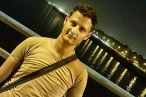 نجل قائد حراسة وزير الدفاع المقدشي يقتل شاب وسط مأرب 