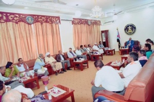 الرئيس الزُبيدي يلتقي وفد حضرموت برئاسة الوكيل عمرو بن حبريش ويؤكد أن الانتقالي يولي حضرموت إهتماماً استثنائياً  