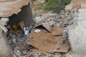 مليشيات الإرهاب الحوثية تستهدف المنازل وتهدم الآبار وتدمر مضخات المياه شرق مريس
