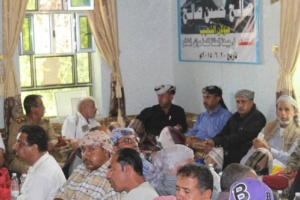 مدير أمن محافظة الضالع يقدم واجب العزاء باستشهاد اربعة من ابناء قرية صولان"الشعيب… 