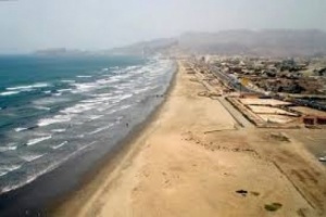 شرطة خور مكسر تلقي القبض على سارق باص بعد ساعات من تلقيهم البلاغ 