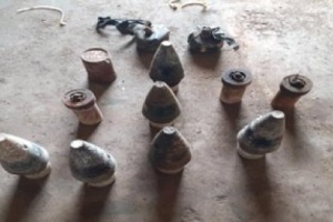 العثور على صواعق مقذوفات خطيرة غرب #عدن 