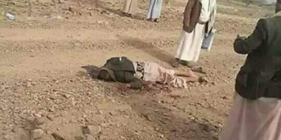 الحوثي يصفي احد حلفئه من مشائخ قبائل طوق صنعاء ويرموا به على قارعة الطريق 