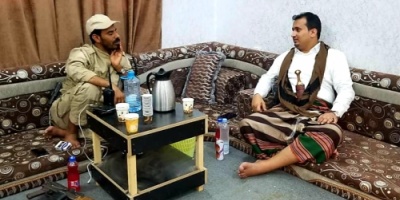*العولقي يزور اللواء الرابع نخبة ويحث منتسبيه على تعزيز تماسكهم لتحقيق الأهداف السامية*