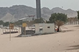 شاطئ وكورنيش كود النمر في #البريقة يشكو أعمال البسط