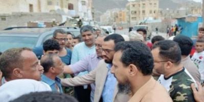 نائب رئيس #المجلس_الانتـقالي يؤدي واجب العزاء لأسرة الشاب لطفي شماخ