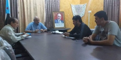 لقاء لرئيس انتقالي عدن مع  ممثل المعهد الديمقراطي الوطني للشؤون الدولية