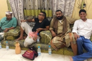 البوكري يجمع بين القائد "لبيب العبد" والمصور الحربي "صالح العبیدي"