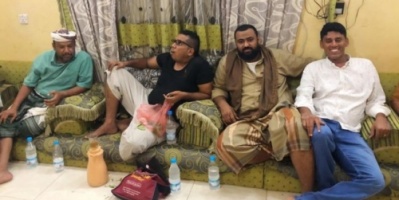 البوكري يجمع بين القائد "لبيب العبد" والمصور الحربي "صالح العبیدي"