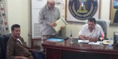 نقابة عمال صندوق النظافة والتحسين يبعثون برسالة تهنئة للأستاذ وضاح الحنيشي بمناسبة تكليفة برئاسة إنتقالي الحوطة