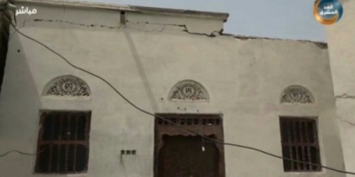 استمرارًا لجرائمها بحق المدنيين.. المليشيا الانقلابية تستهدف منازل المواطنين في التحيتا