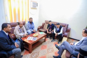 رئيس الجمعية الوطنية   يناقش أوضاع المعلمين والمعوقات مع لجنة شؤون المعلمين  